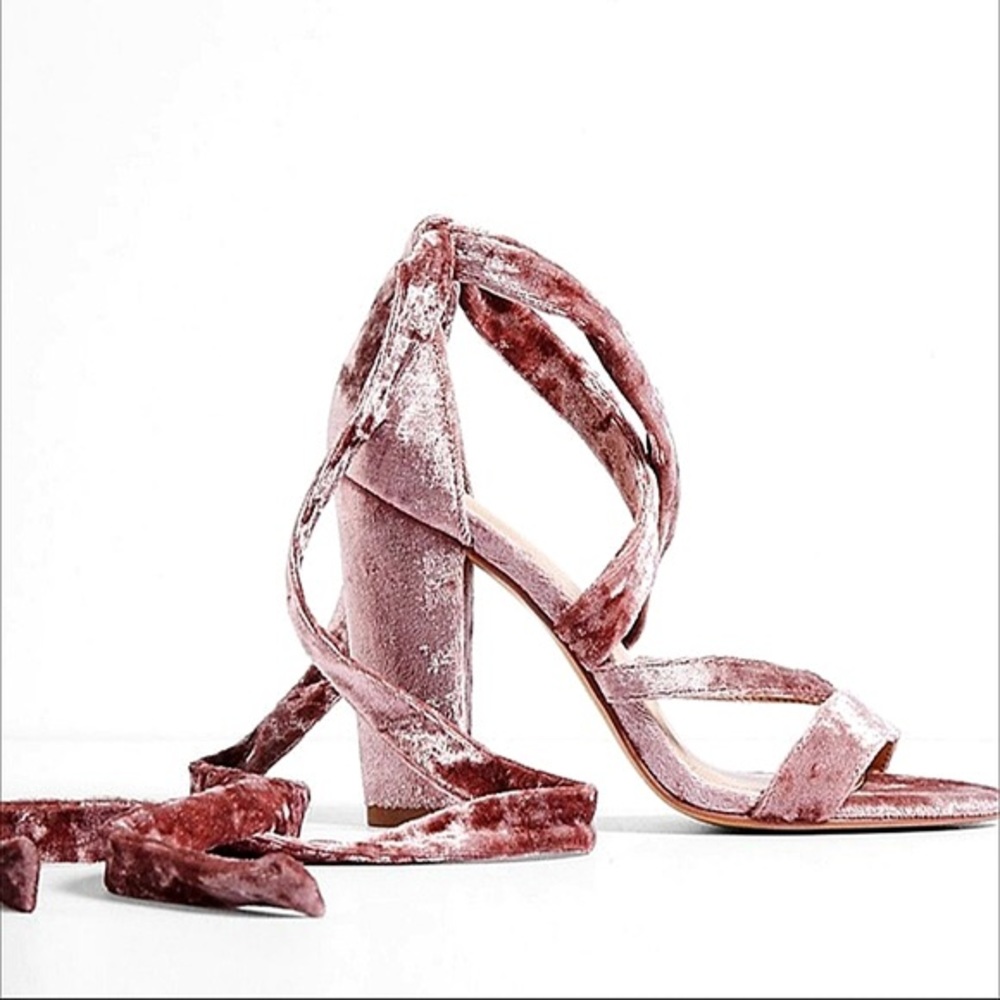 Express Crushed Velvet Champagne Rose Sandals - Size 8.5